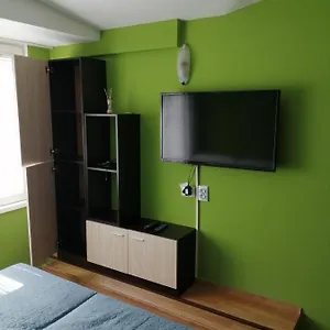 top-center-apartment-very-close-to-the-beach.varna-hotels.com/